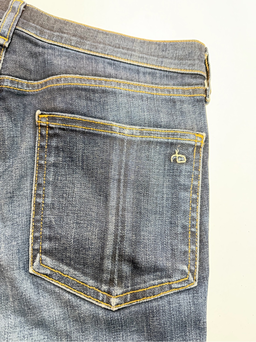 rag & bone high rise ankle skinny in STANLEY
Size 29 inseam 27”
B318
